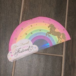 Too faced life’s a festival palette